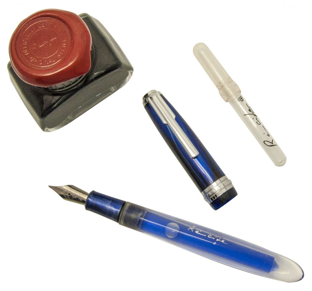 crystal-bleu-ouvert-avec-encre